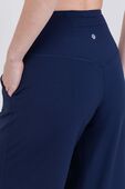 תמונת תקריב דוגמן של lululemon Align&trade; Palazzo Pant Regular