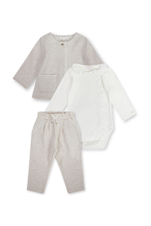 גילאי 1-18 חודשים מארז שלושה חלקים- בגד גוף, מכנסיים וקרדיגן בגוון לבן וטבעי CHLOE KIDS
