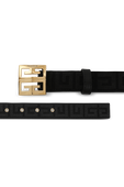 תמונה אחורית של חגורה מונוגרמית שחורה עם אבזם זהוב ממותג