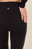 תמונת תקריב דוגמן של Align HR Mini Flare Pant Tall