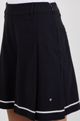 תמונת תקריב דוגמן של Box-Pleat Golf Short 8