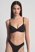 תמונת דוגמן קידמית של PUSH UP PLUNGE BRA