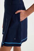 תמונת תקריב דוגמן של Box-Pleat Golf Short 8