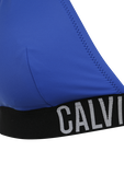 חזיית בקיני בגוון כחול-סגול עם לוגו CALVIN KLEIN