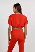 תמונת דוגמן אחורית של Jersey Training Super-Cropped T-Shirt