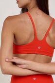 תמונת תקריב דוגמן של Wunder Train Strappy Racer Bra A/B