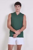 תמונת דוגמן קידמית של Mesh-Panelled Tennis Sleeveless Shirt