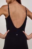 תמונת תקריב דוגמן של Align&trade; V-Back Bodysuit 25