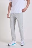 תמונת דוגמן קידמית של Zeroed In Slim-Fit Pant Regular