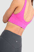 תמונת תקריב דוגמן של Llululemon Align&trade; Bra