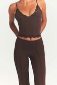 תמונת דוגמן קידמית של HIGH WAIST PINTUCK STRAIGHT PANT