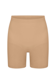 תמונה קידמית של MID THIGH SHORT