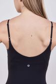 תמונת תקריב דוגמן של Align&trade; Cami Bodysuit 6