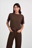 תמונת דוגמן קידמית של All Yours Organic Cotton Cropped T-Shirt