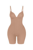 תמונה קידמית של SKIMS ULTIMATE BODY MID THIGH BODYSUIT