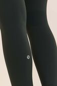 תמונת תקריב דוגמן של Wunder Train High-Rise Tight with Pockets 25