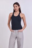 תמונת דוגמן קידמית של Hold Tight Micro-Rib Racerback Tank Top