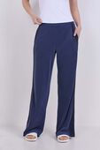 תמונת דוגמן קידמית של Softstreme High-Rise Wide-Leg Pique Pant Regular