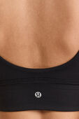 תמונת תקריב דוגמן של Align V Neck Bra A/B Cup