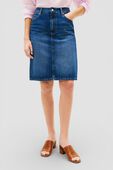 תמונת דוגמן קידמית של חצאית ג'ינס מידי