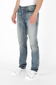 תמונת דוגמן קידמית של Skinny Medium Waist Jeans In Light Blue