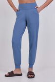 תמונת דוגמן קידמית של lululemon Align&trade; High-Rise Jogger Regular