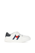 מידות 24-29 נעלי סניקרס נמוכות עם דגל לוגו בצד TOMMY HILFIGER KIDS