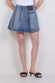 תמונת דוגמן קידמית של חצאית ג'ינס