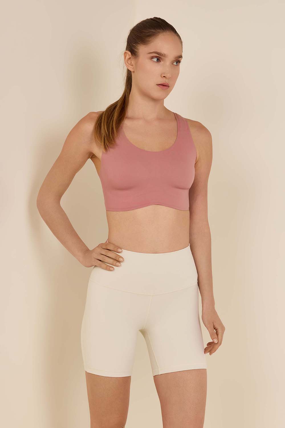 תמונת דוגמן קידמית של Support Code High-Impact Bra C/D