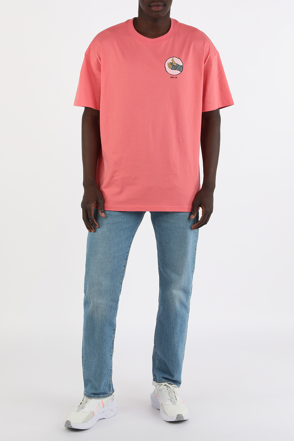 תמונת דוגמן קידמית של נעלי סניקרס קרייטר אימפקט בצבע לבן