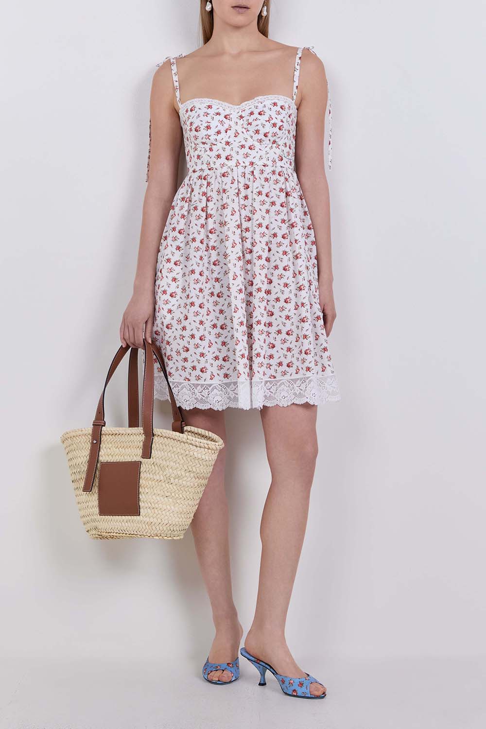 תמונת דוגמן קידמית של תיק כתף באסקט מדיום