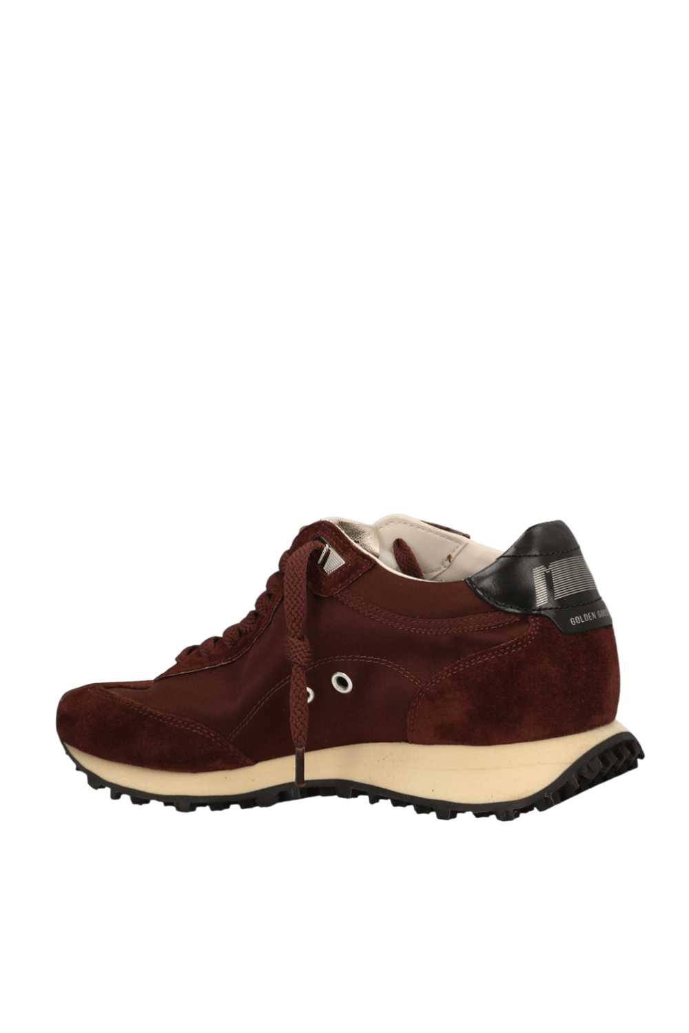 תמונה אחורית של נעלי סניקרס מרתון