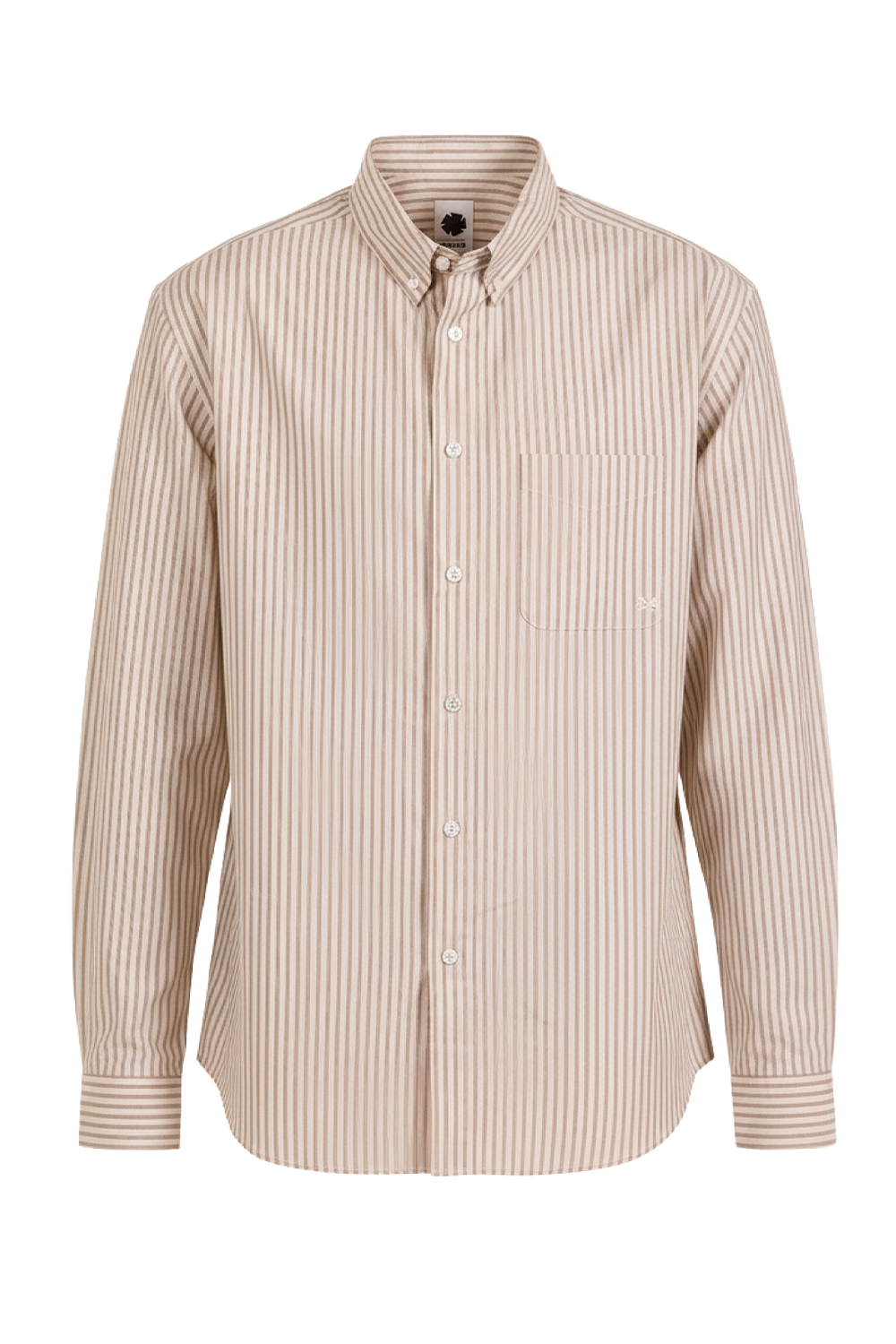 תמונה קידמית של חולצת כפתורים