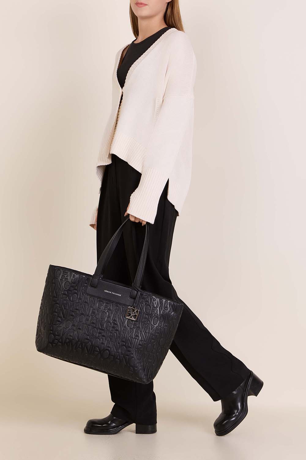 תמונת דוגמן קידמית של תיק נשיאה