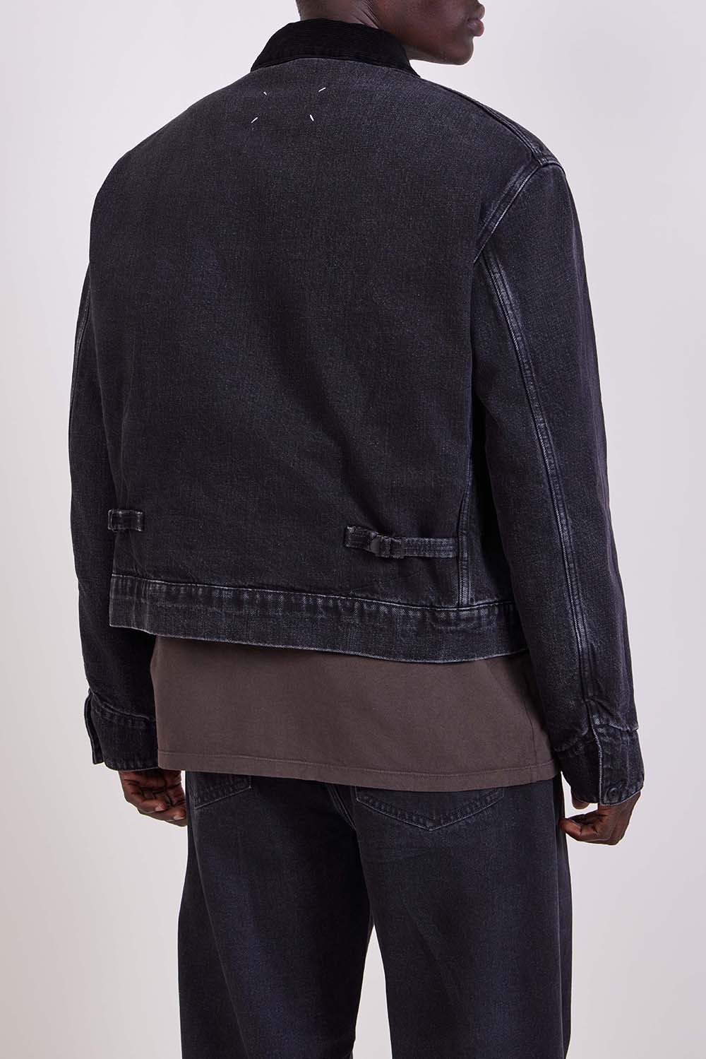 תמונת דוגמן אחורית של ז'קט ג'ינס