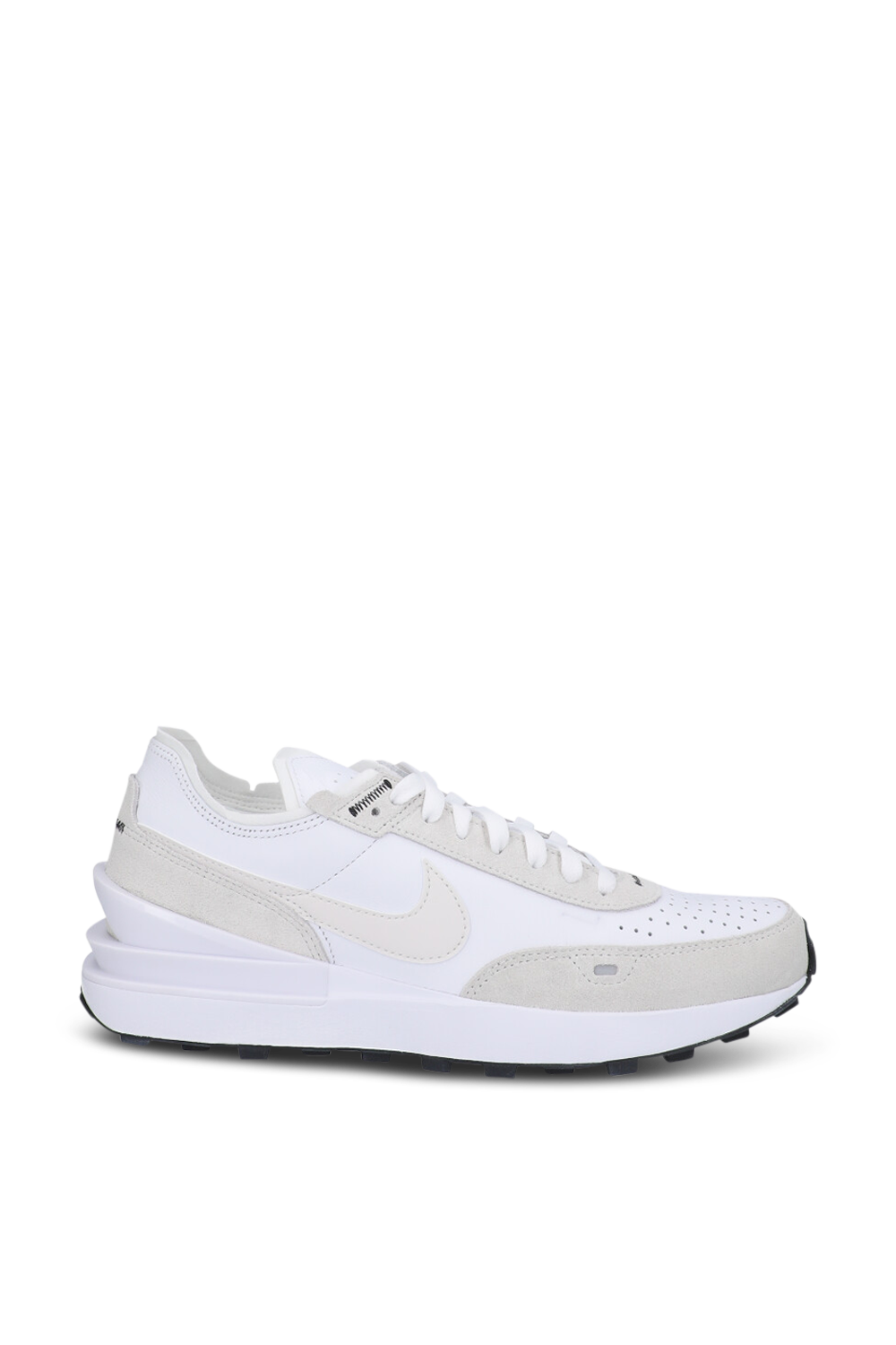 תמונה קידמית של נעלי סניקרס וופל ואן