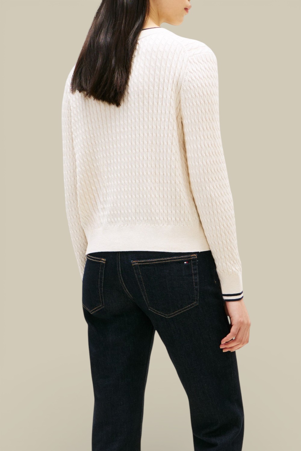 תמונת דוגמן אחורית של קרדיגן