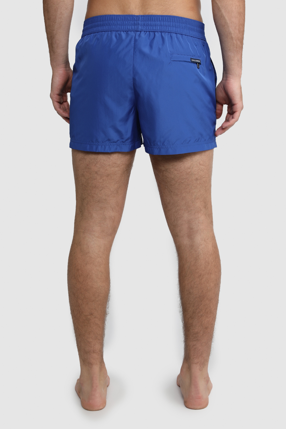 תמונת דוגמן אחורית של מכנסי גלישה