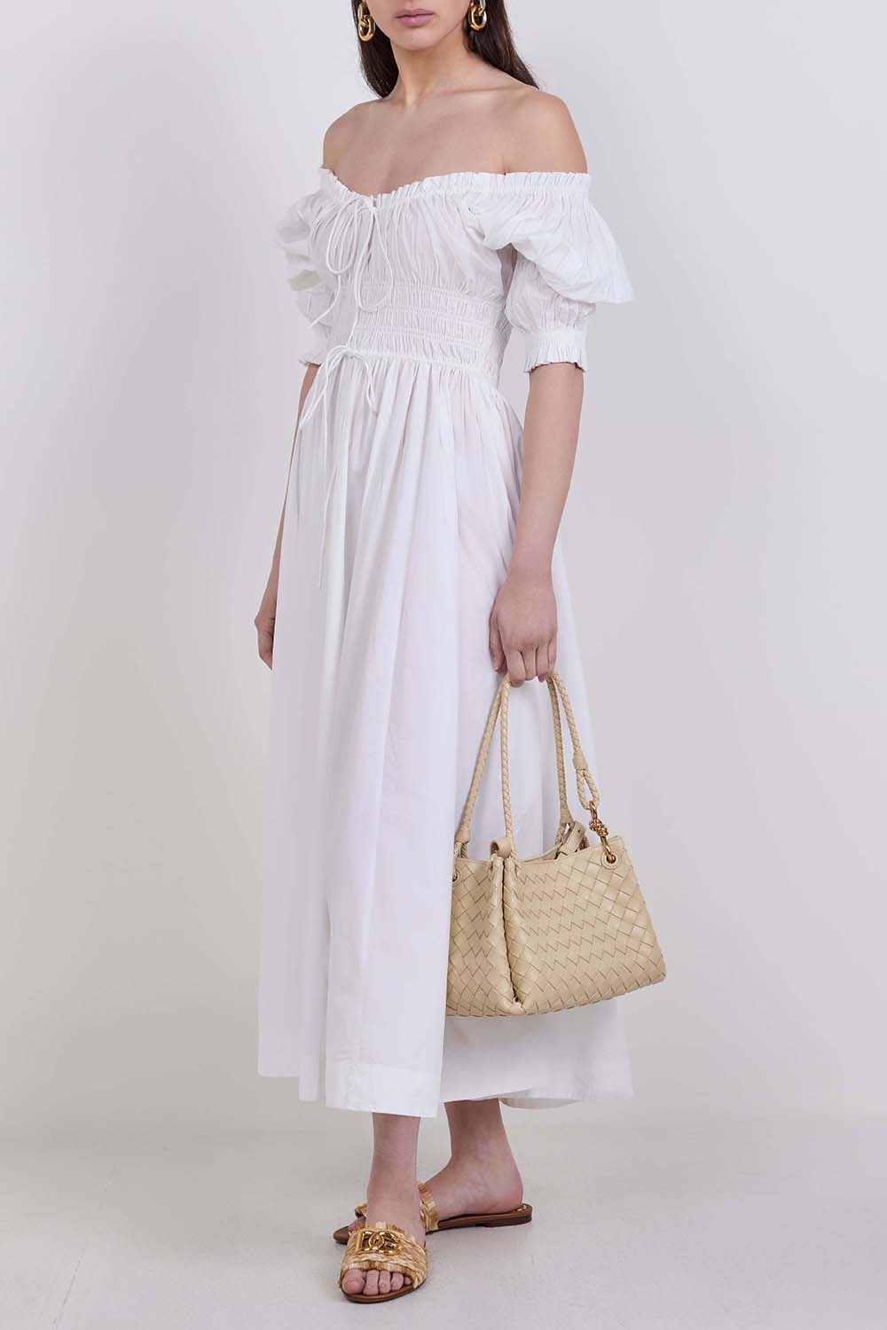 תמונת דוגמן קידמית של כפכפי סלייד