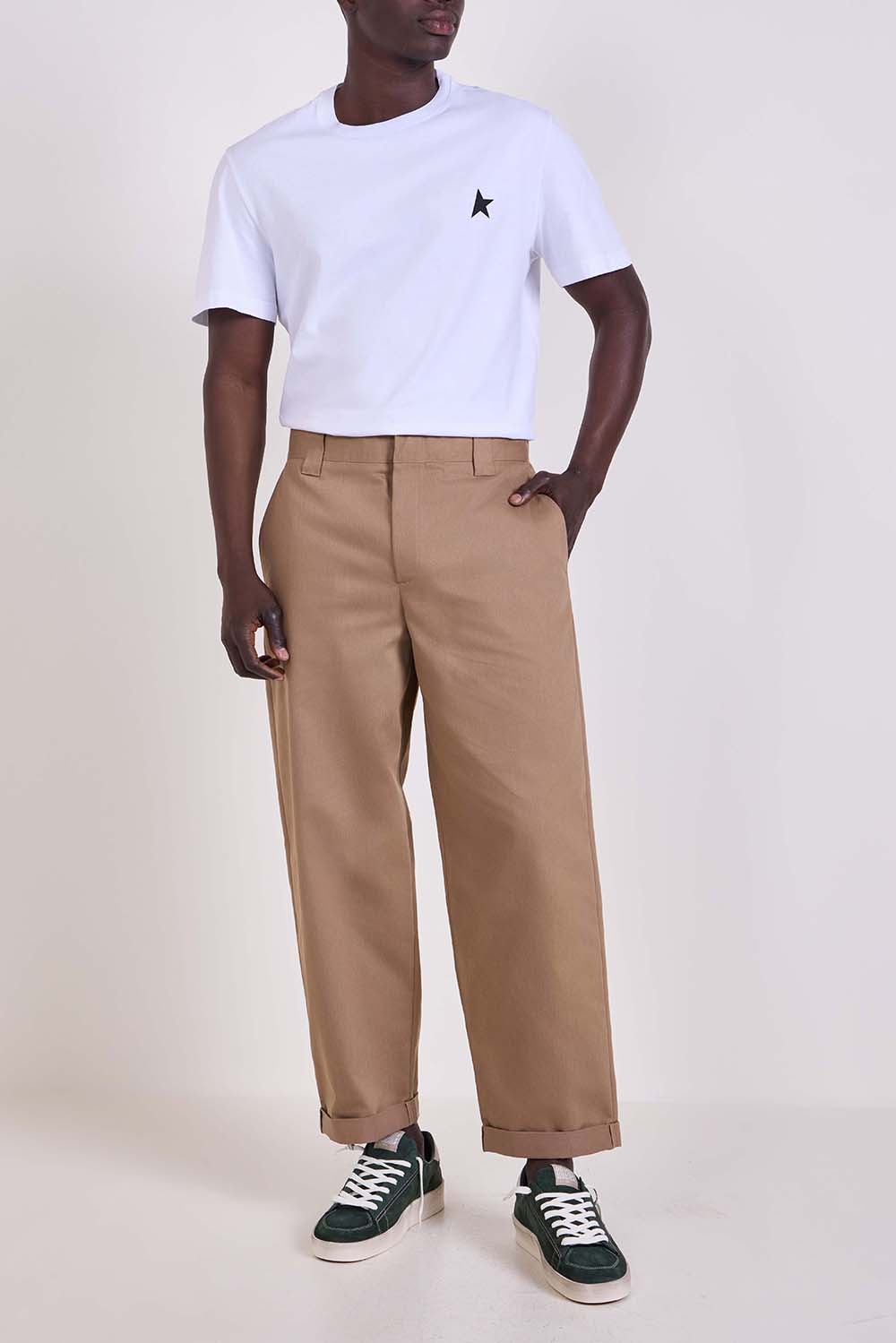 תמונת דוגמן קידמית של נעלי סניקרס סטאר דן