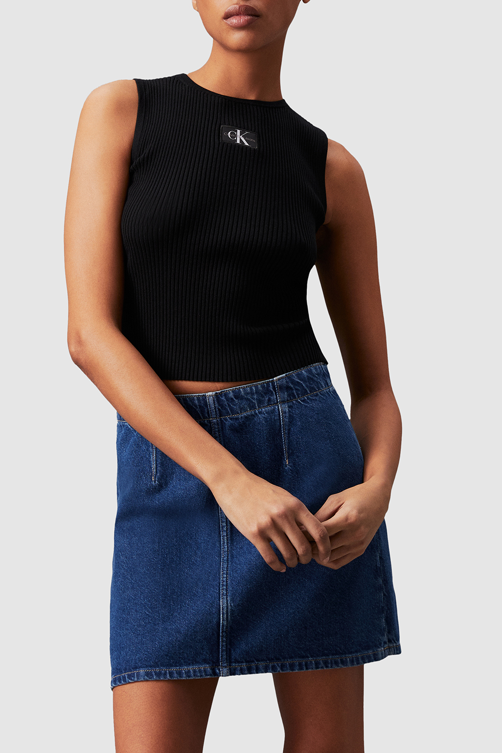 תמונת דוגמן קידמית של גופיית ריב