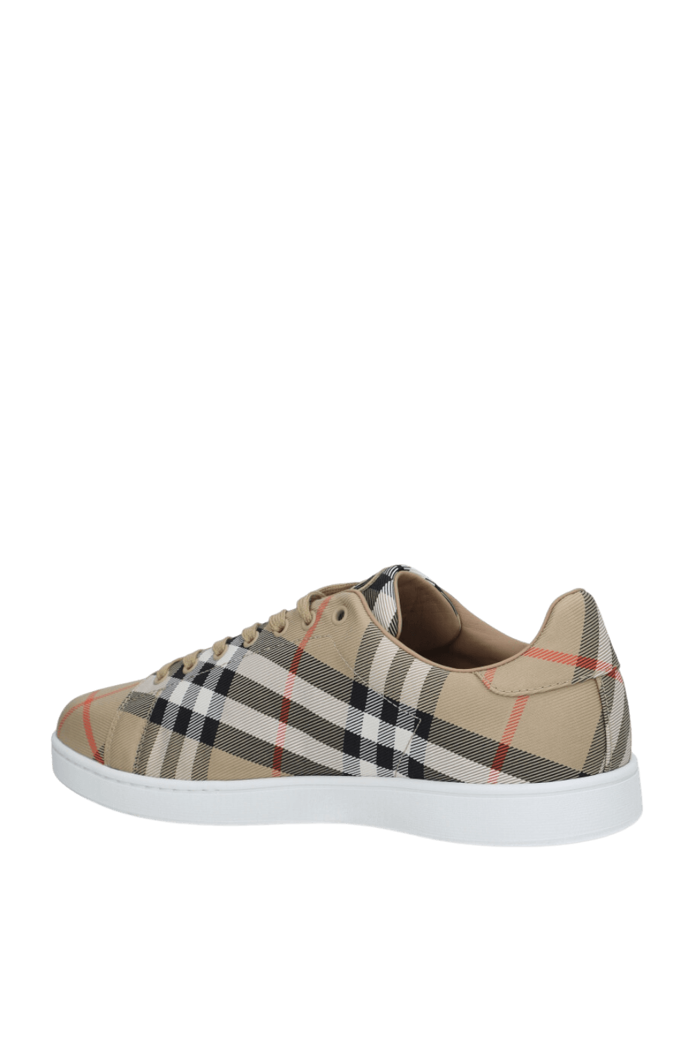 תמונה אחורית של נעלי סניקרס