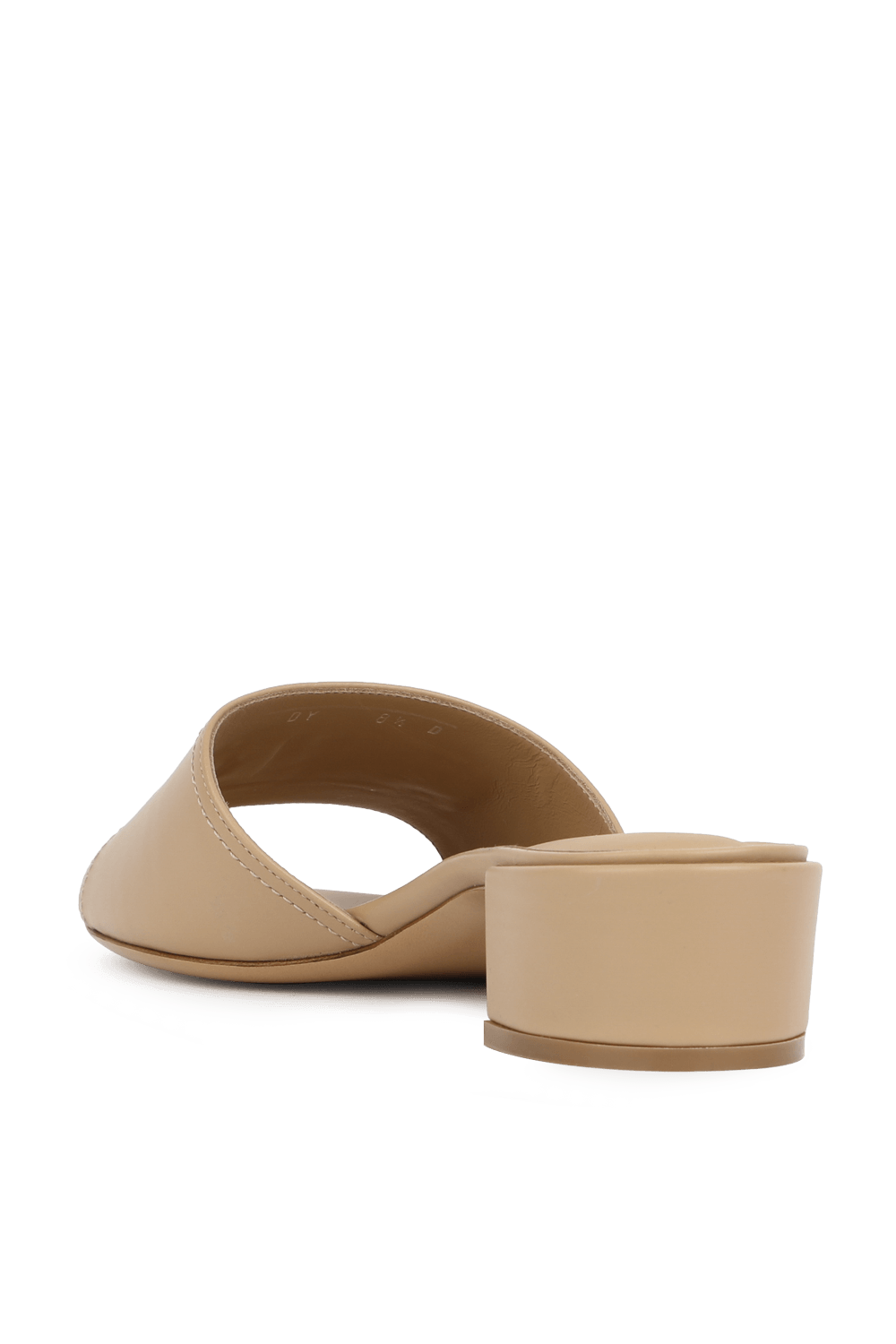 תמונה אחורית של סנדלי גנצ'יני מעור בניוד