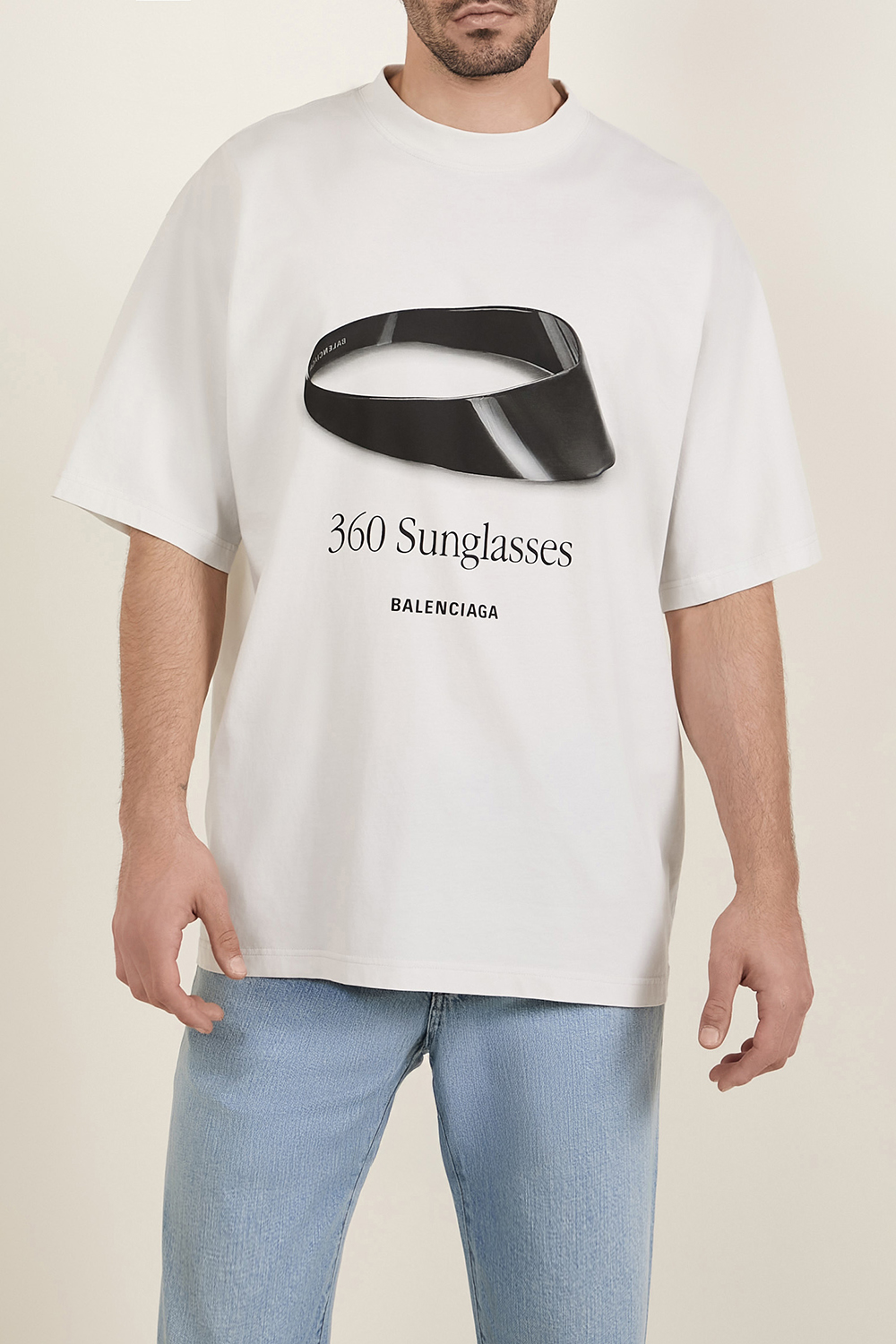 תמונת דוגמן קידמית של חולצת טי