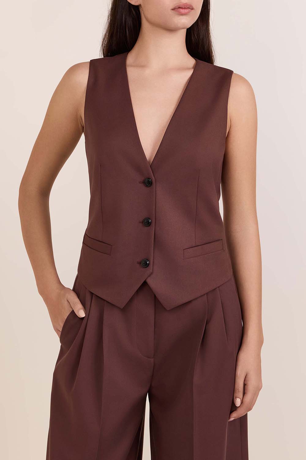 תמונת דוגמן קידמית של וסט מחוייט