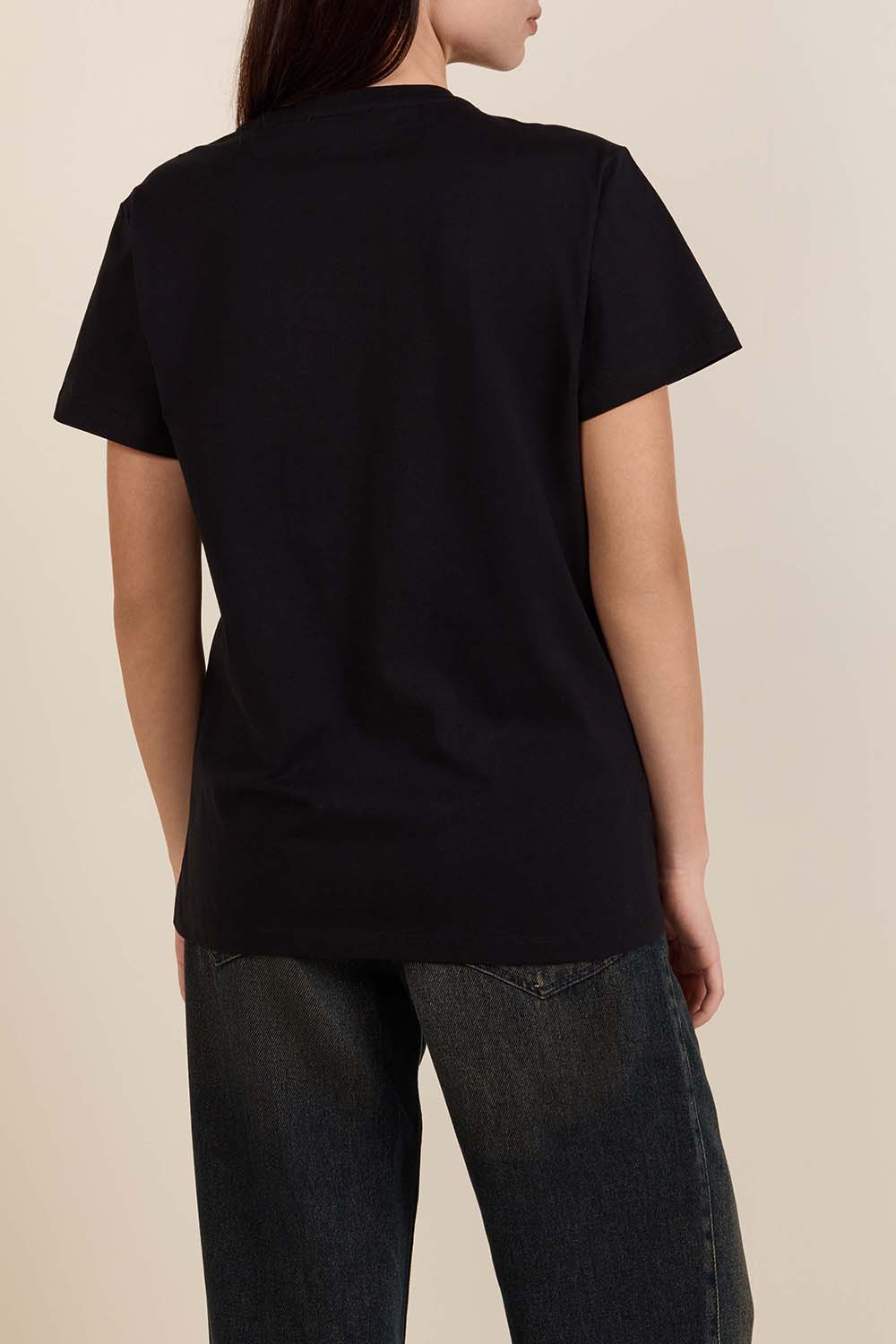 תמונת דוגמן אחורית של חולצת טי