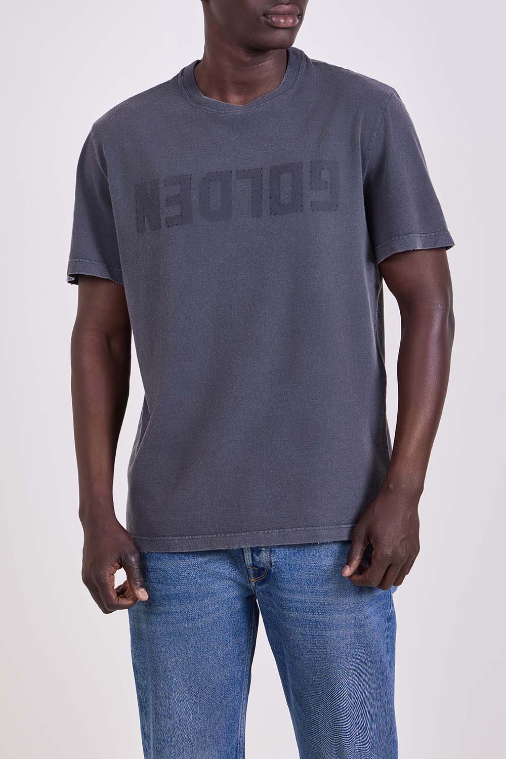 תמונת דוגמן קידמית של חולצת טי