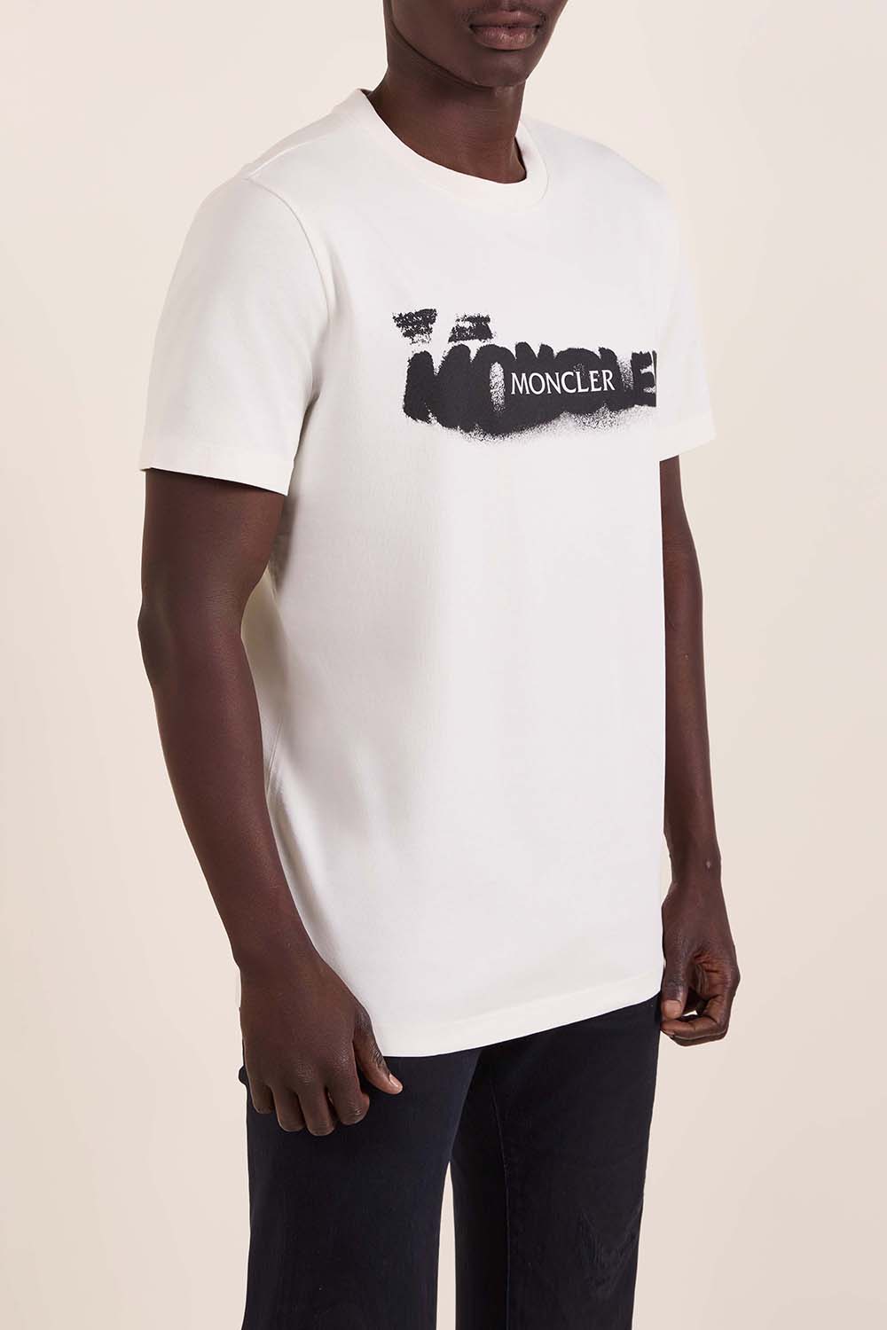 תמונת דוגמן קידמית של חולצת טי