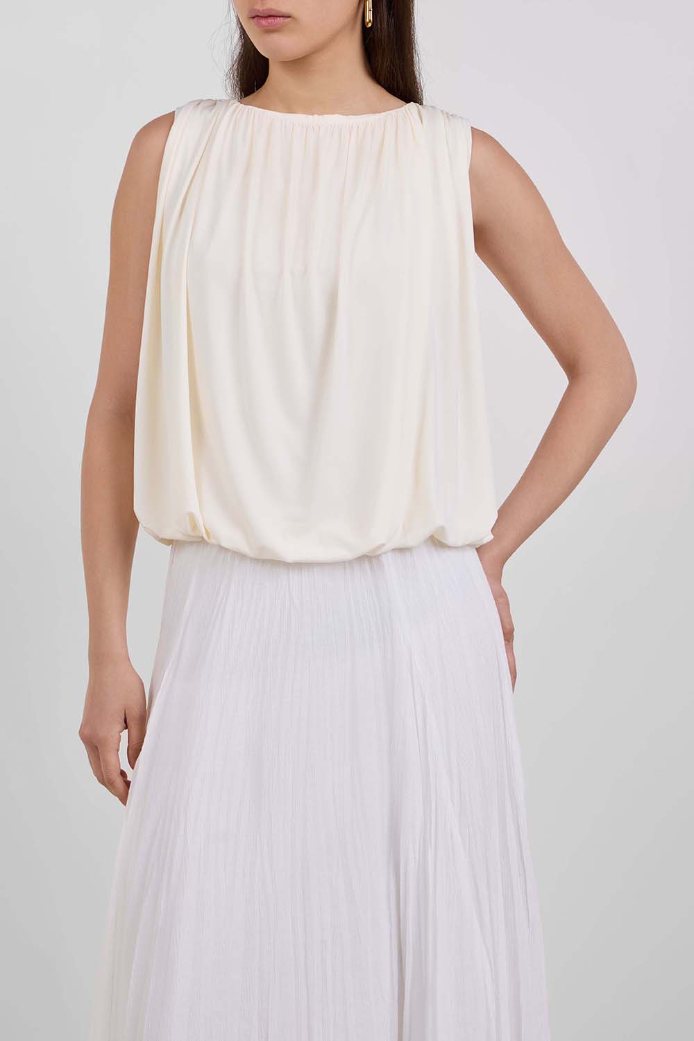 תמונת דוגמן קידמית של גופיית בלון