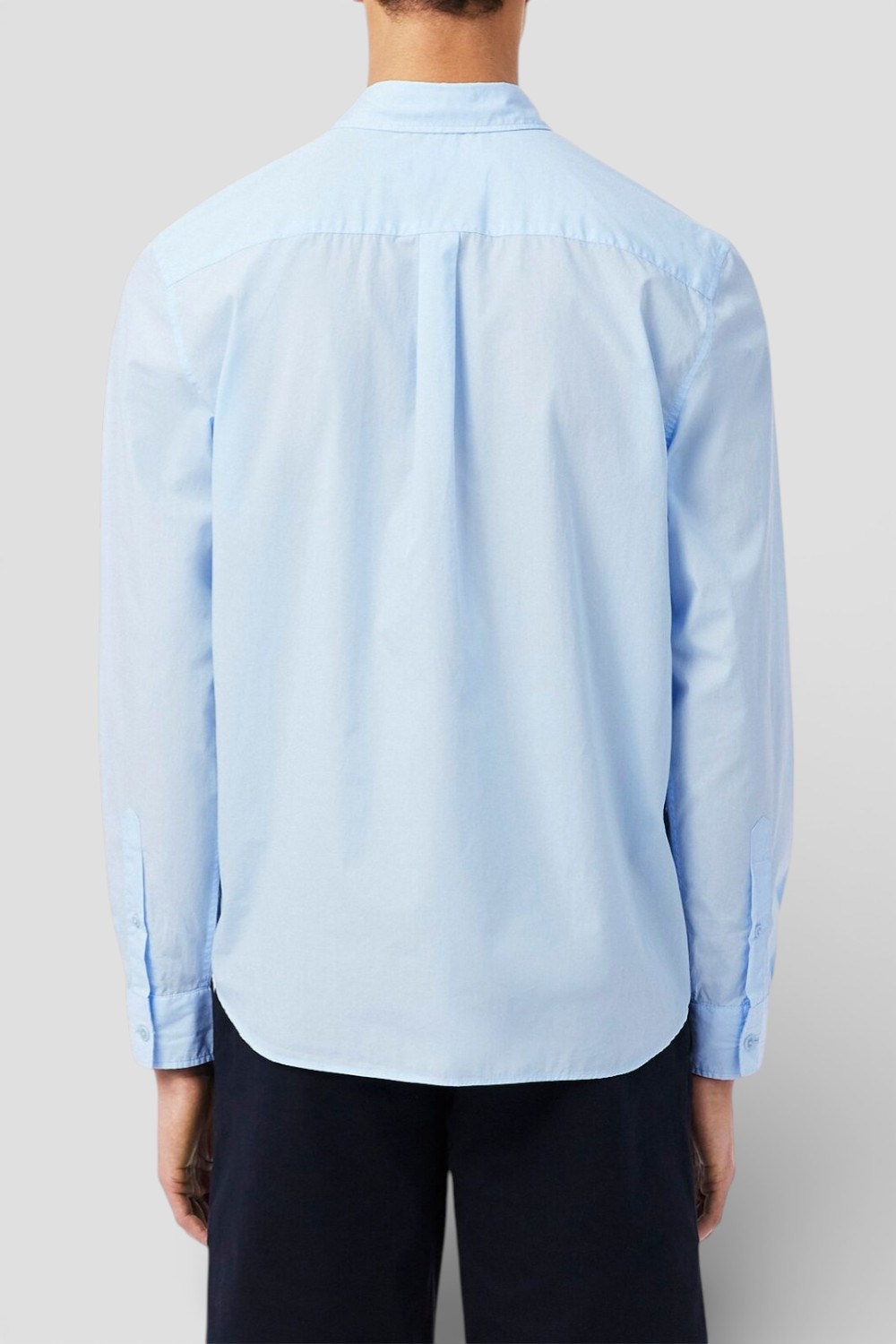 תמונת דוגמן אחורית של חולצת כפתורים ארוכה